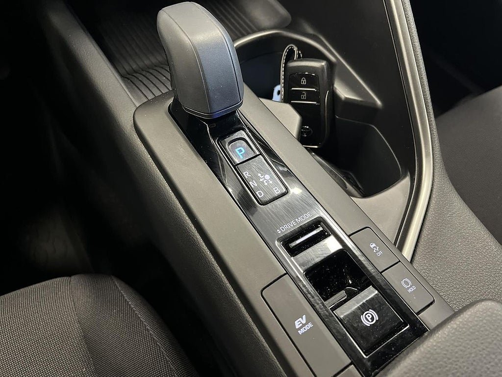 Vehicle Image 17