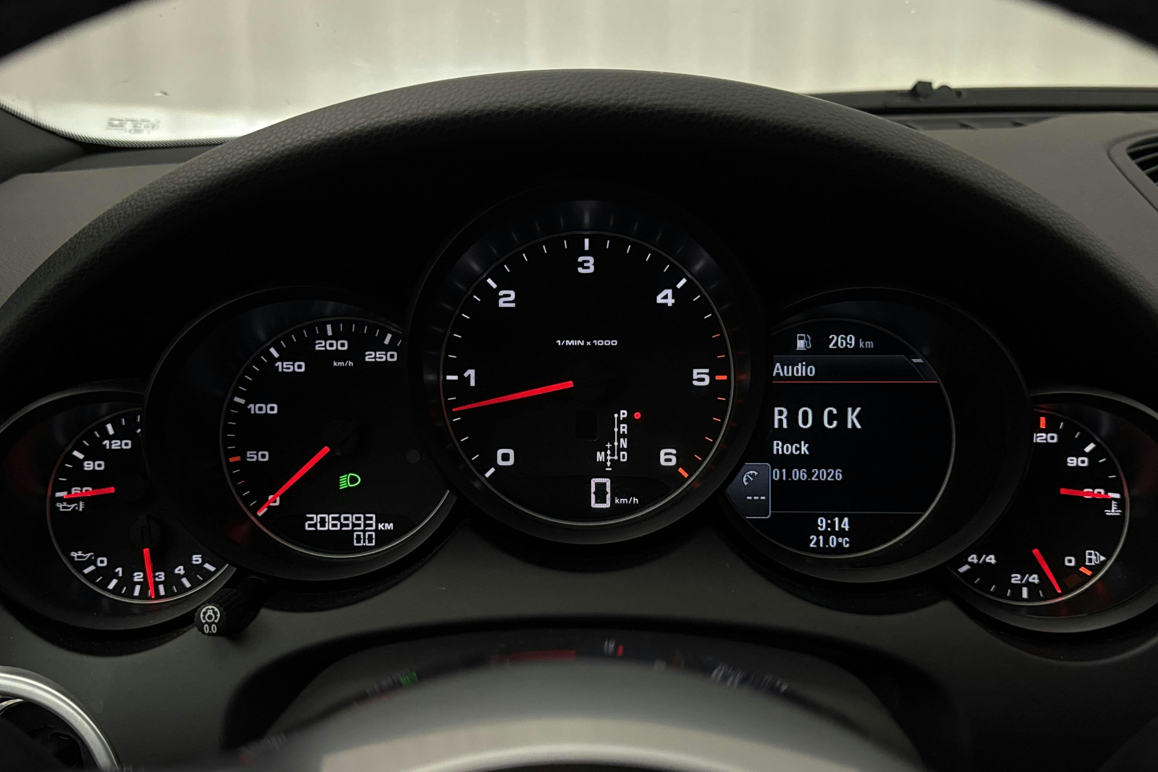 Vehicle Image 10