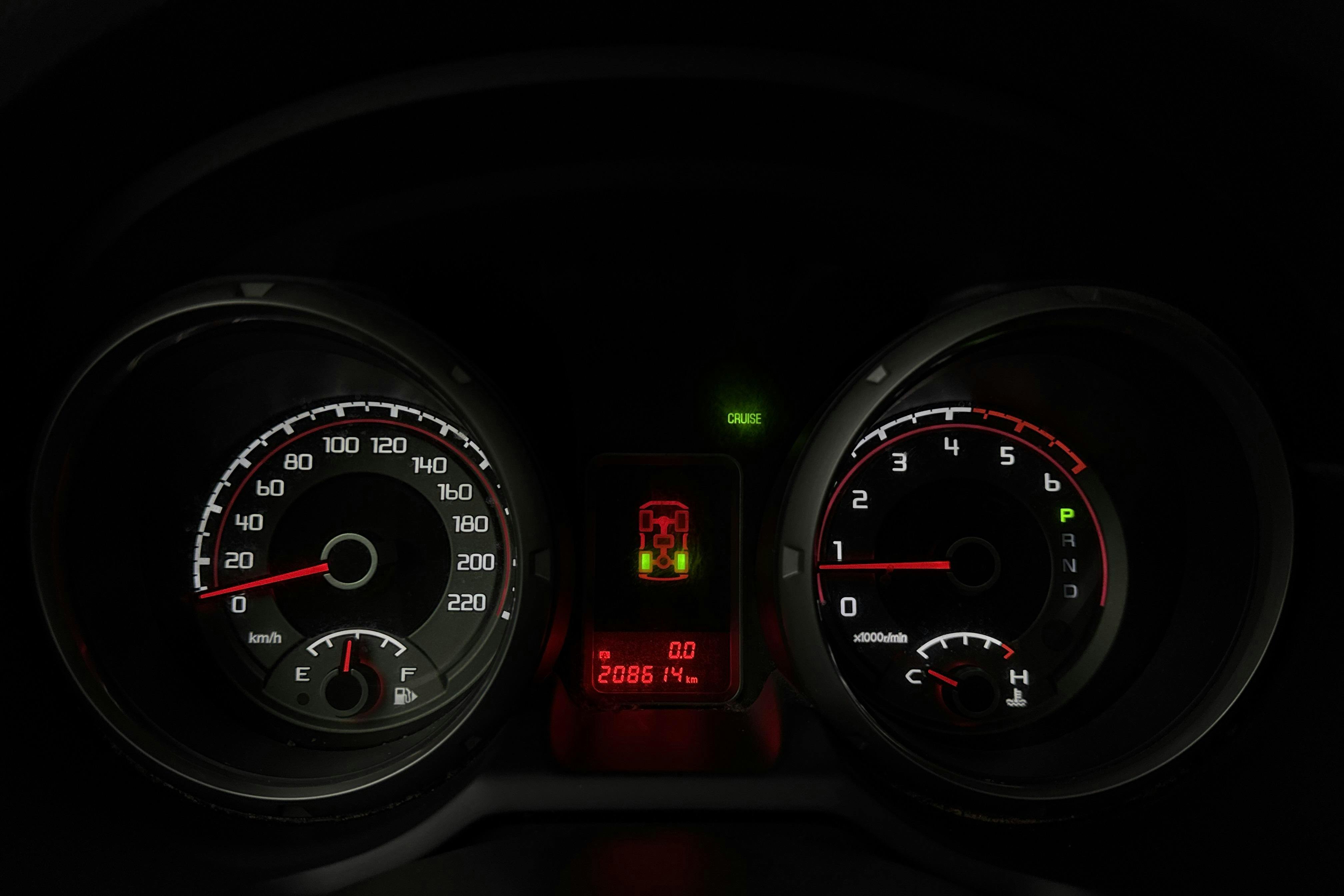 Vehicle Image 12
