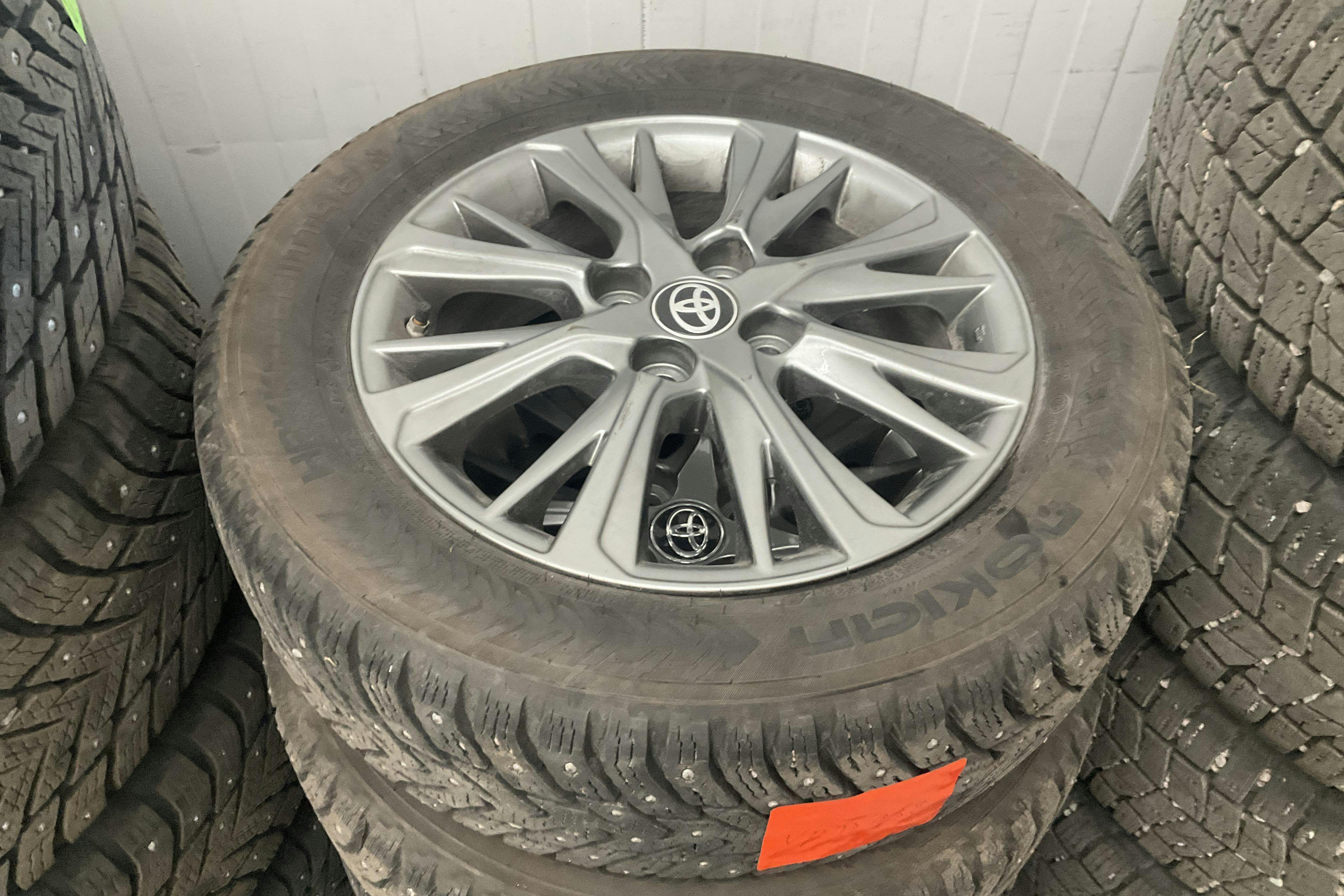 Vehicle Image 15