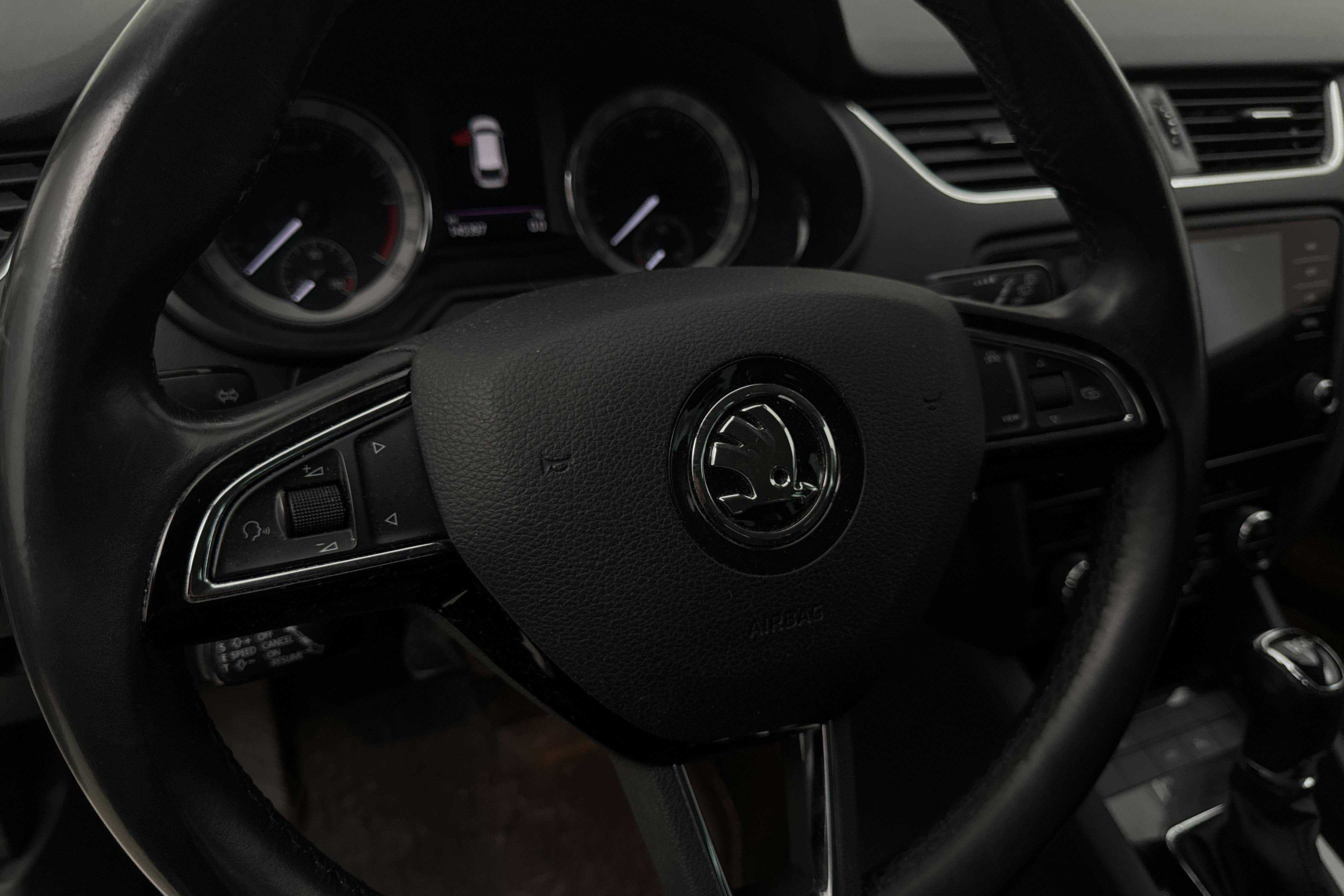 Vehicle Image 17