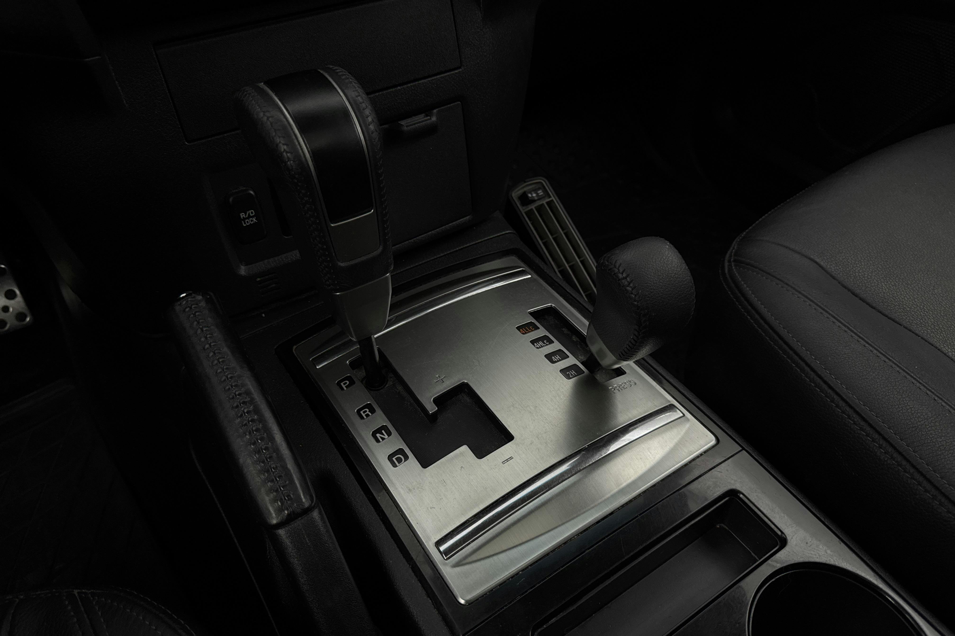 Vehicle Image 19