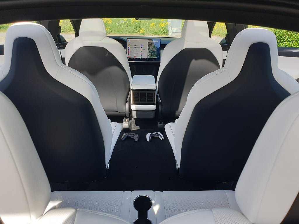 Vehicle Image 21