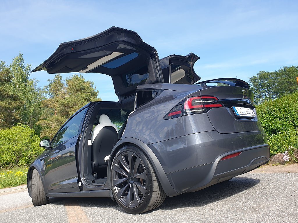 Vehicle Image 25