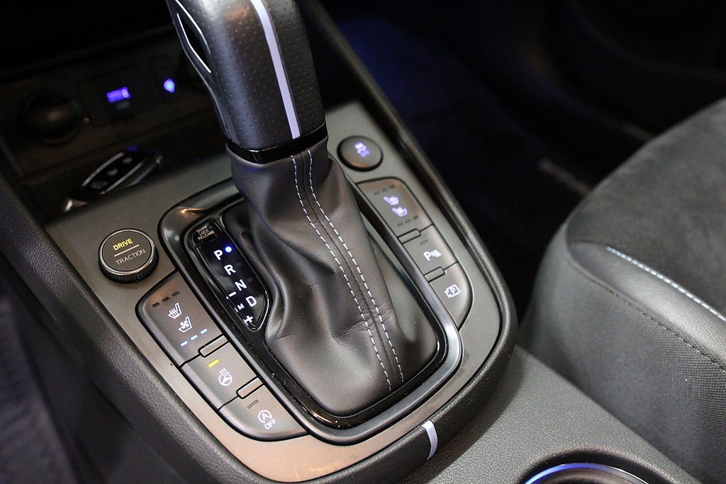Vehicle Image 9