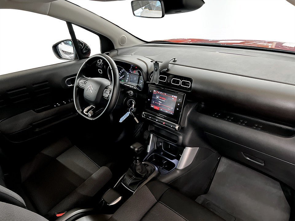 Vehicle Image 11