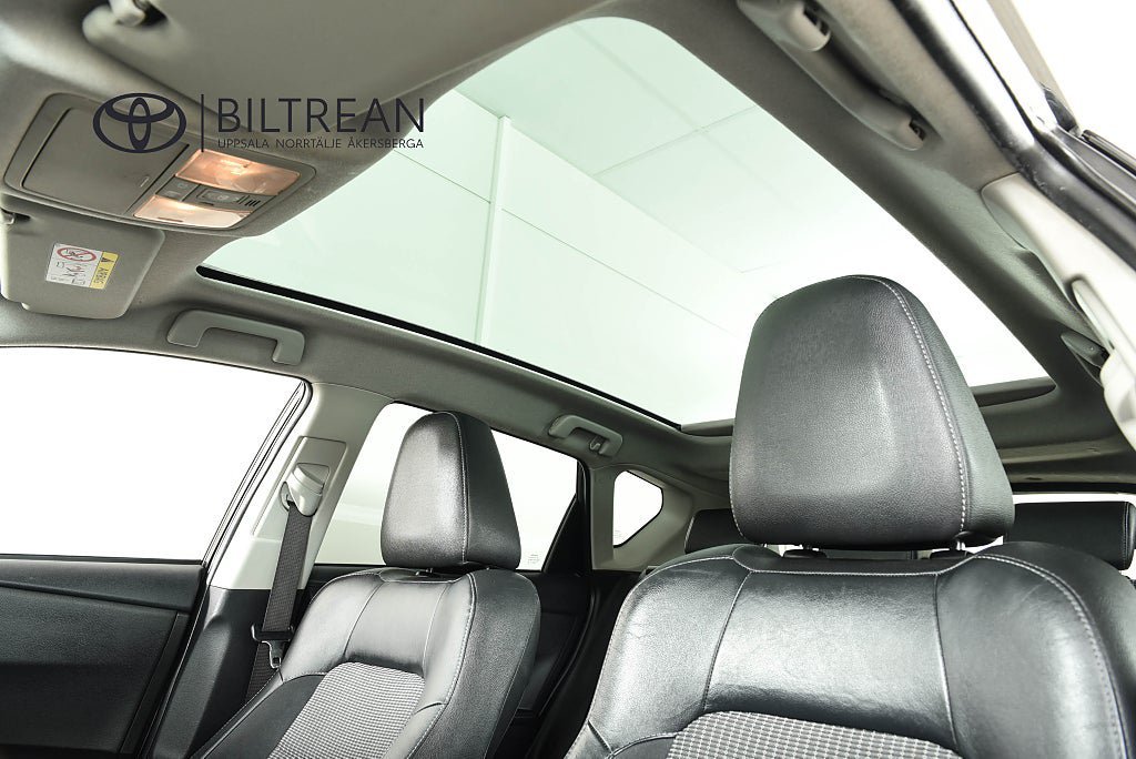 Vehicle Image 14