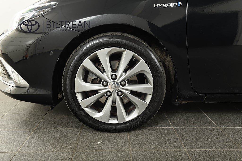 Vehicle Image 15