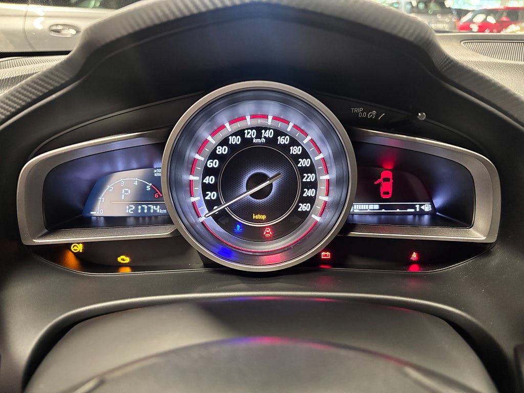 Vehicle Image 9