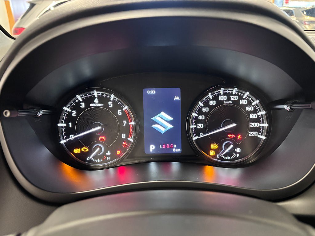 Vehicle Image 8