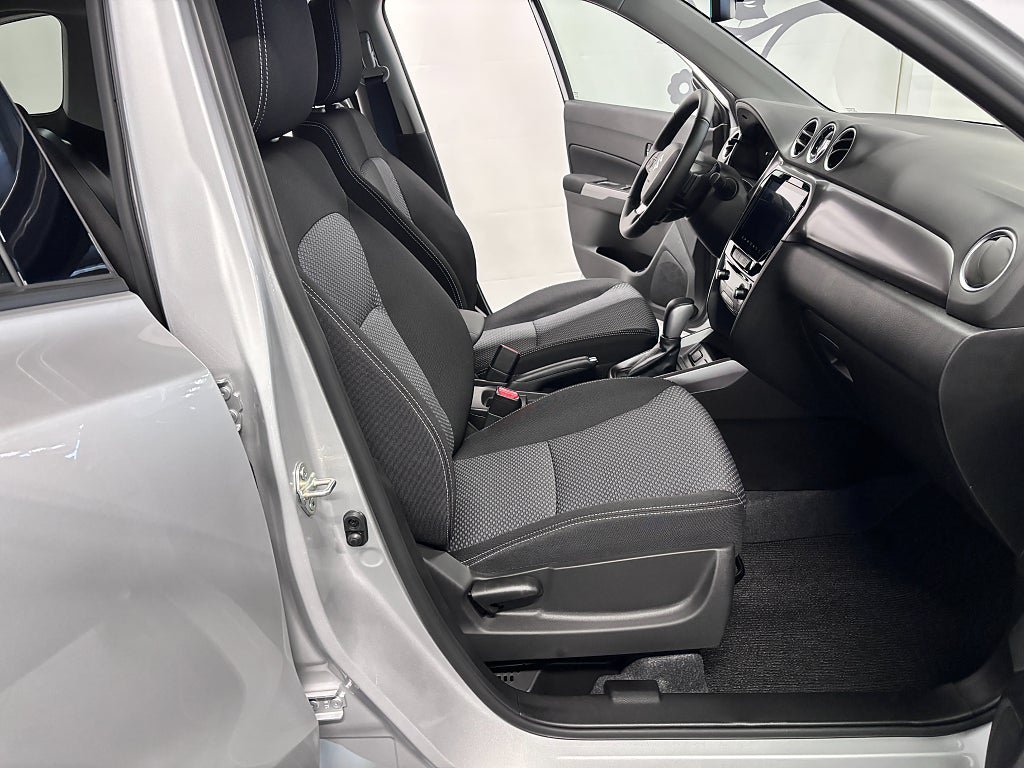 Vehicle Image 6