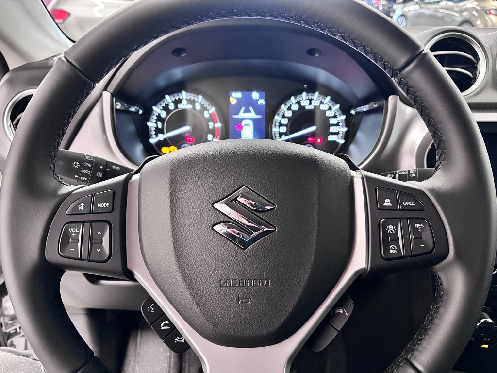 Vehicle Image 7