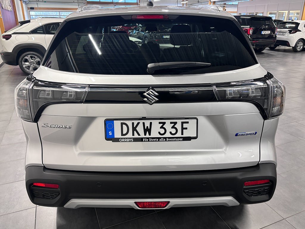 Vehicle Image 4
