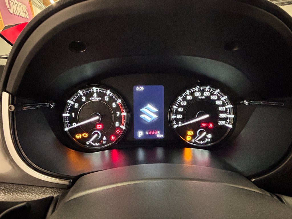 Vehicle Image 9