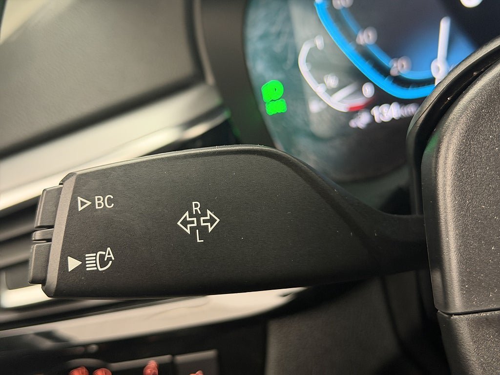 Vehicle Image 29