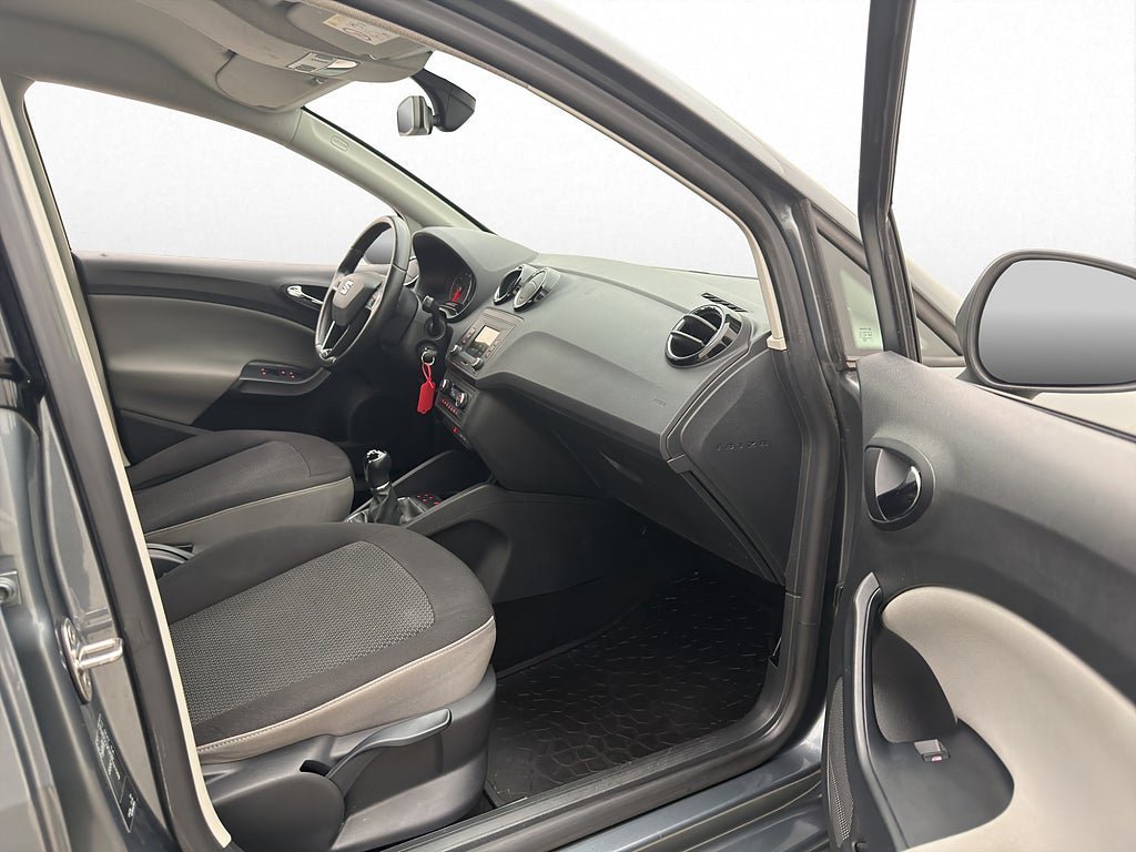 Vehicle Image 23
