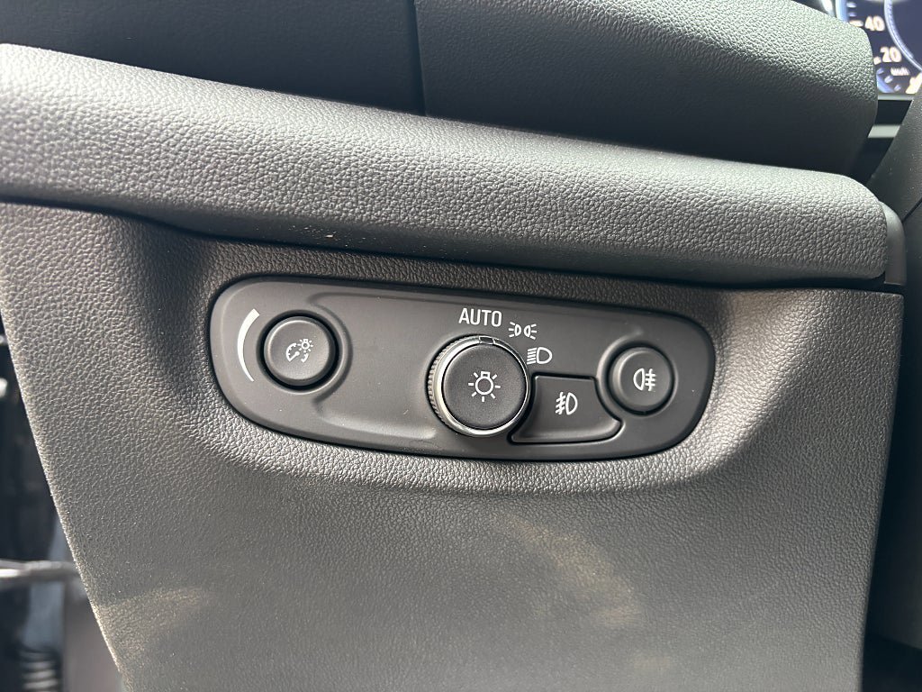Vehicle Image 19