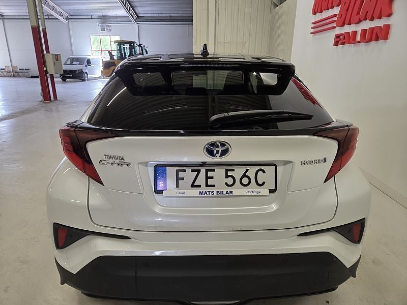 Vehicle Image 7