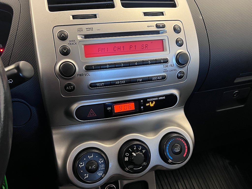 Vehicle Image 17