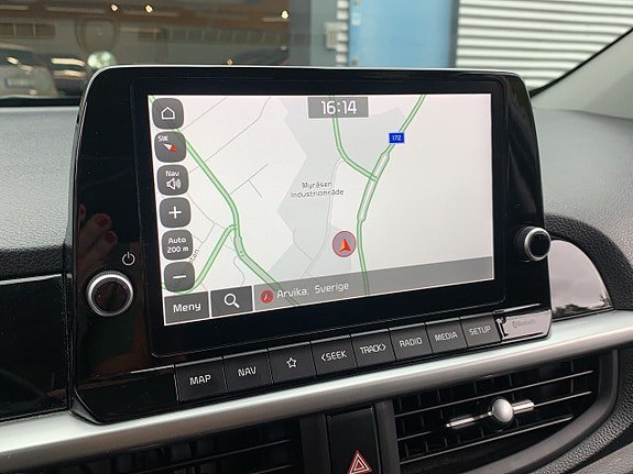 Vehicle Image 11