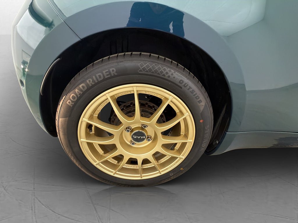 Vehicle Image 14