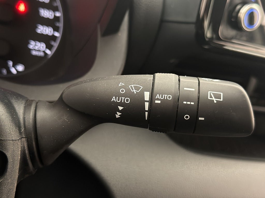 Vehicle Image 29