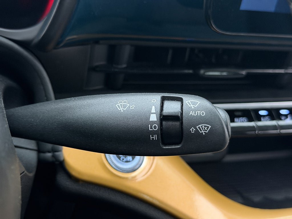 Vehicle Image 36