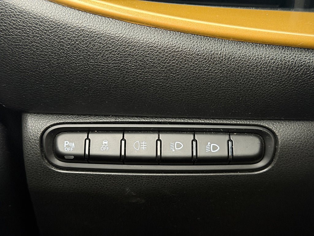 Vehicle Image 38