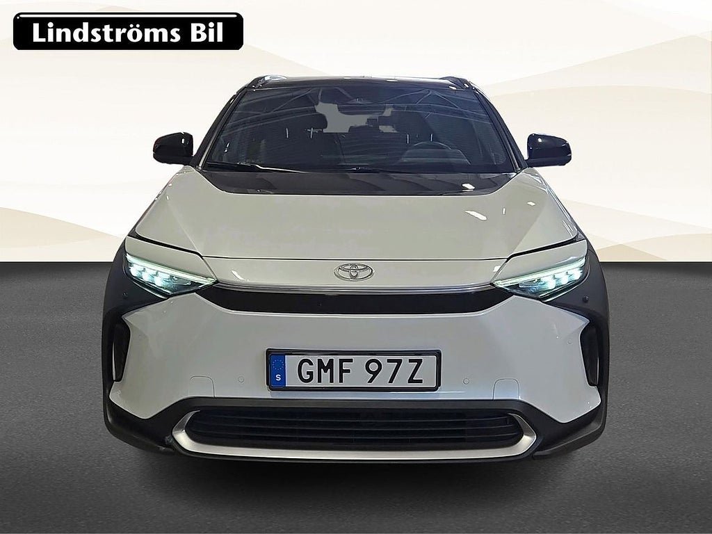 Vehicle Image 8