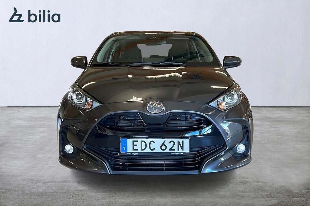 Vehicle Image 6