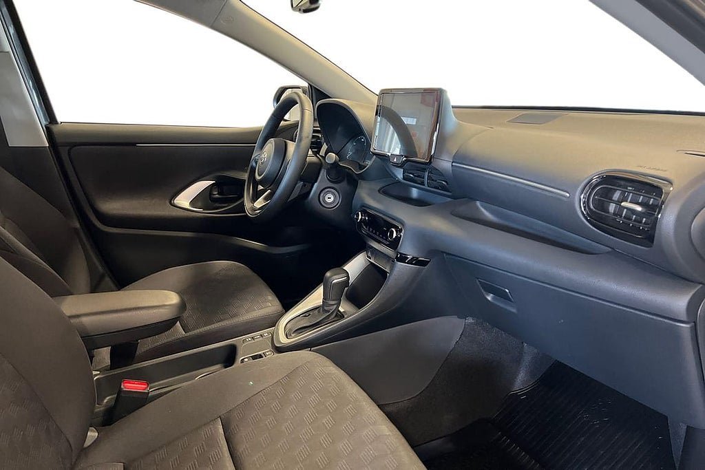 Vehicle Image 7