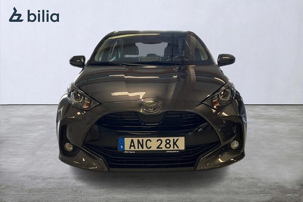 Vehicle Image 6