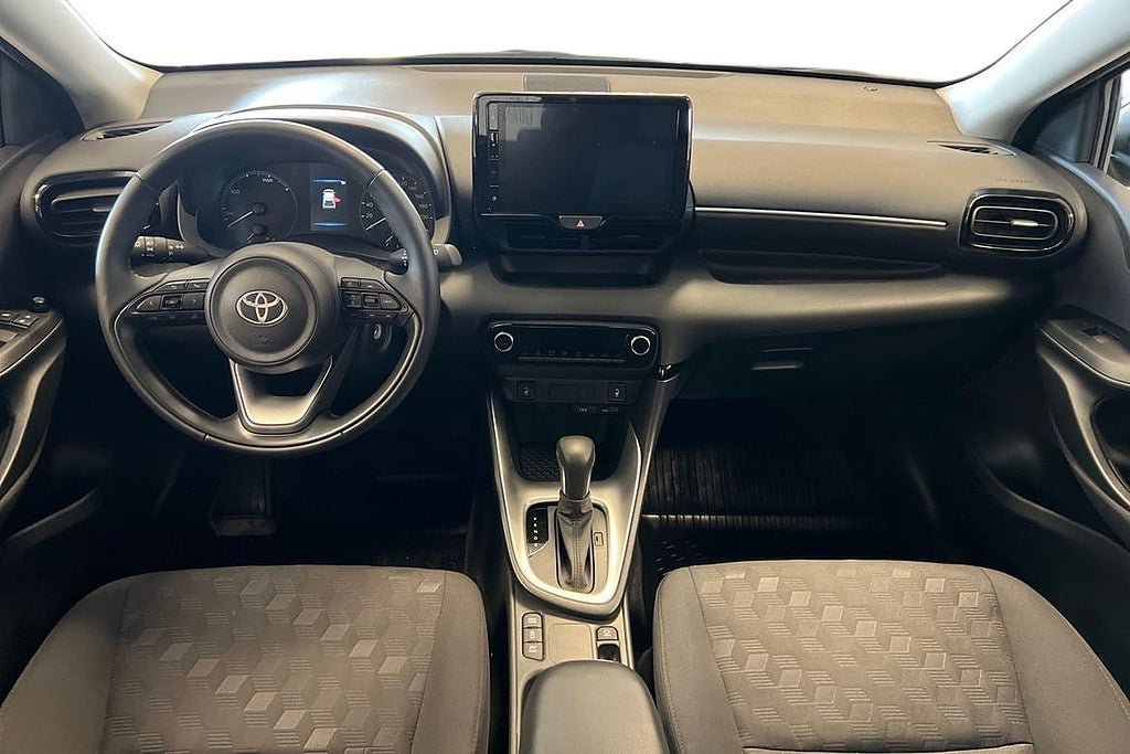 Vehicle Image 10