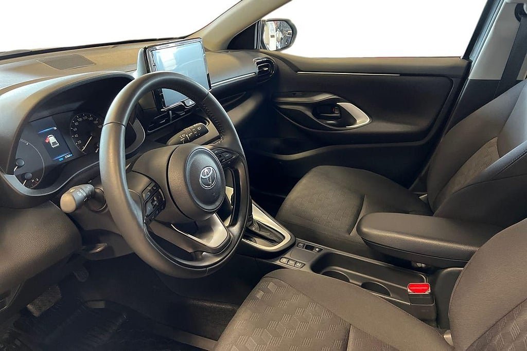 Vehicle Image 14