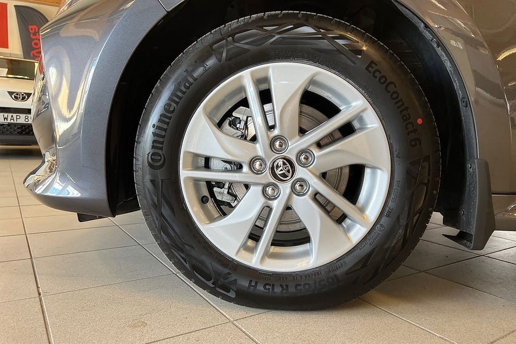 Vehicle Image 17