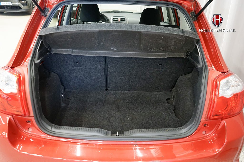 Vehicle Image 17