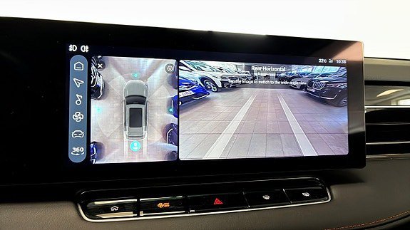 Vehicle Image 14