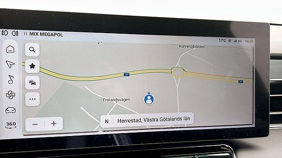 Vehicle Image 9