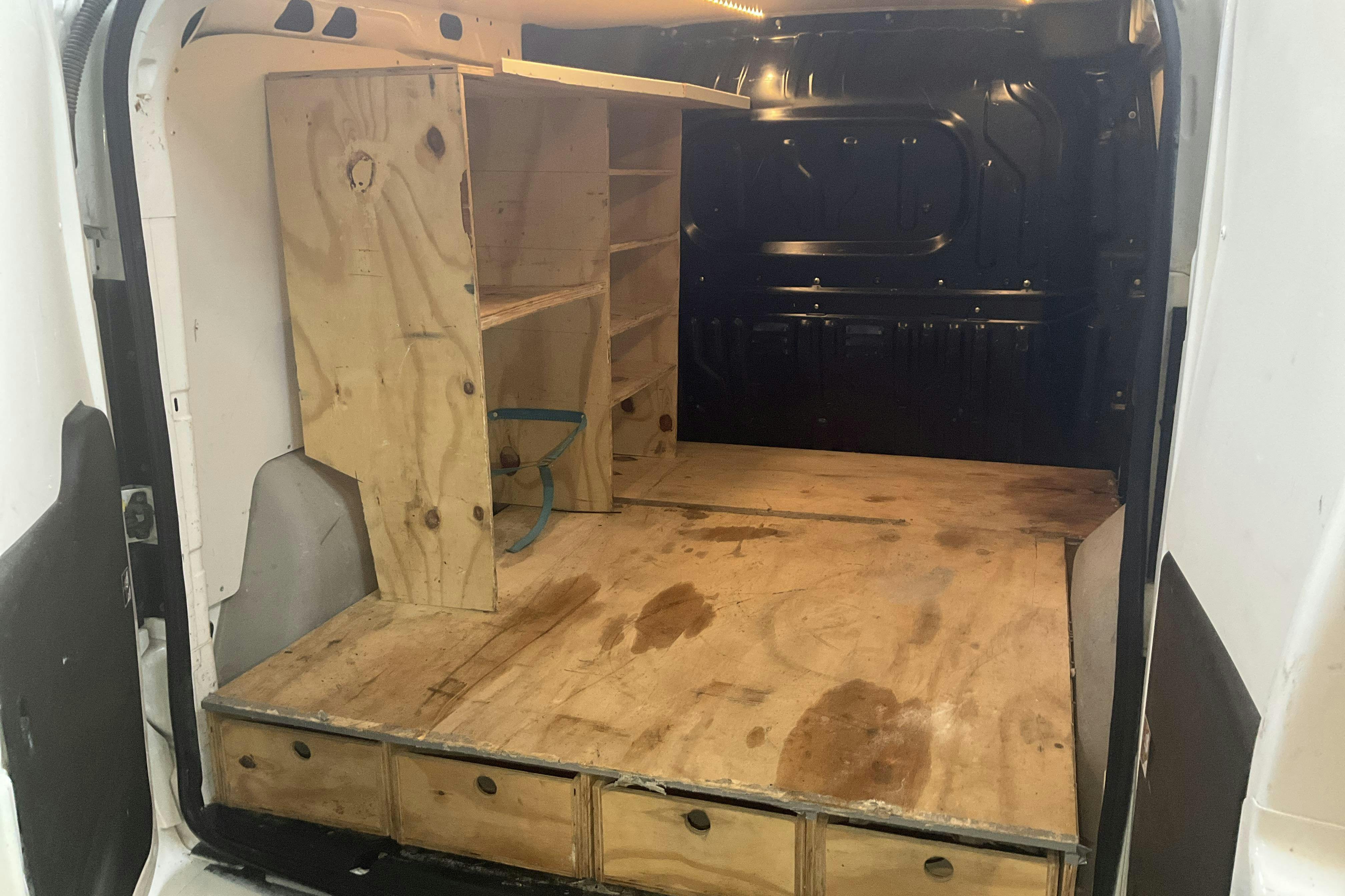 Vehicle Image 12