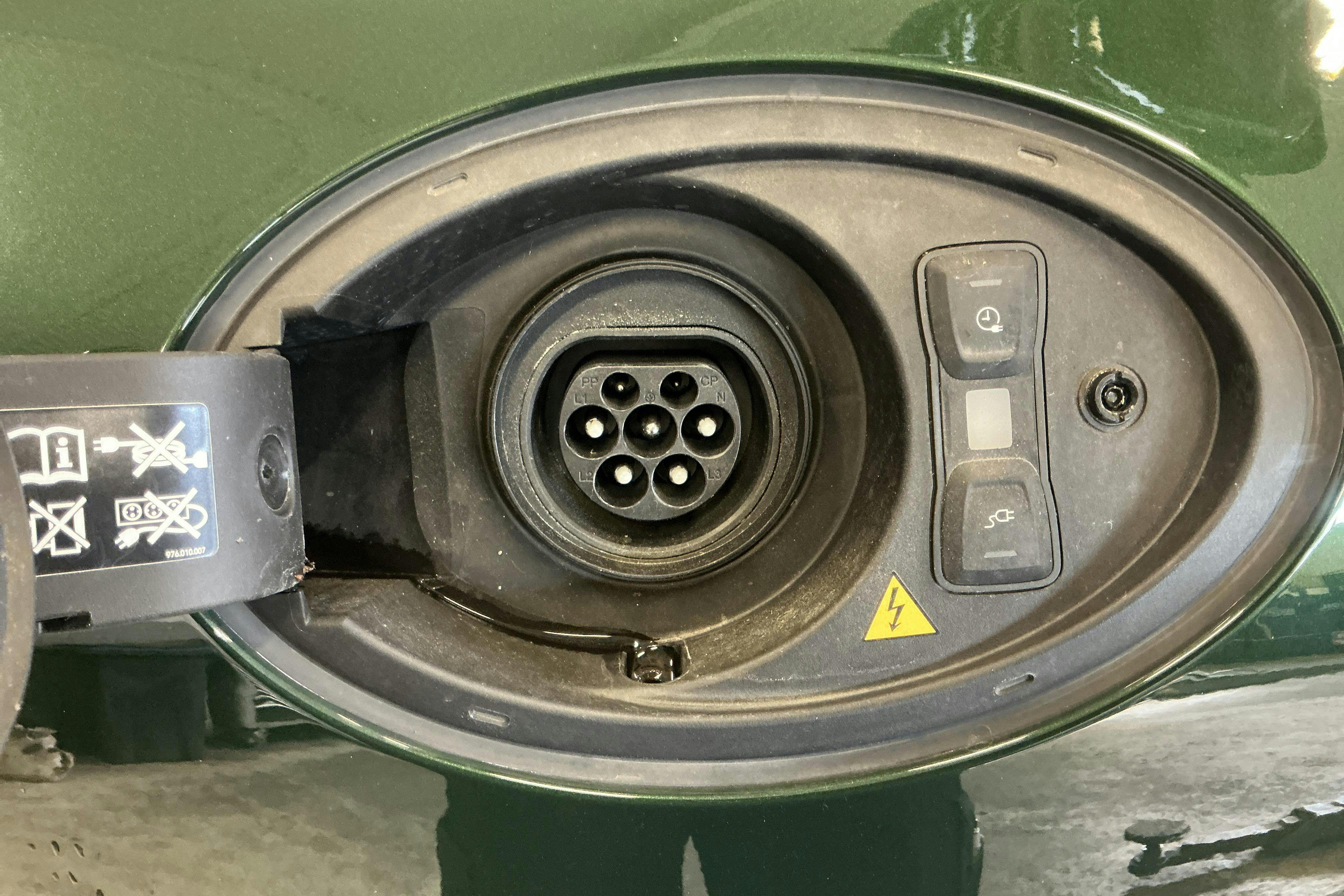Vehicle Image 19