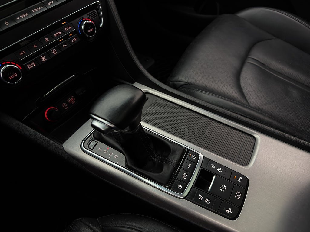 Vehicle Image 27