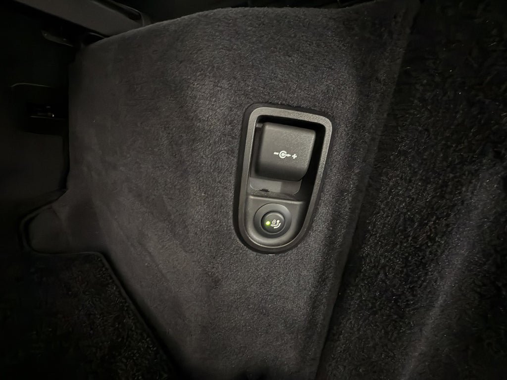 Vehicle Image 35