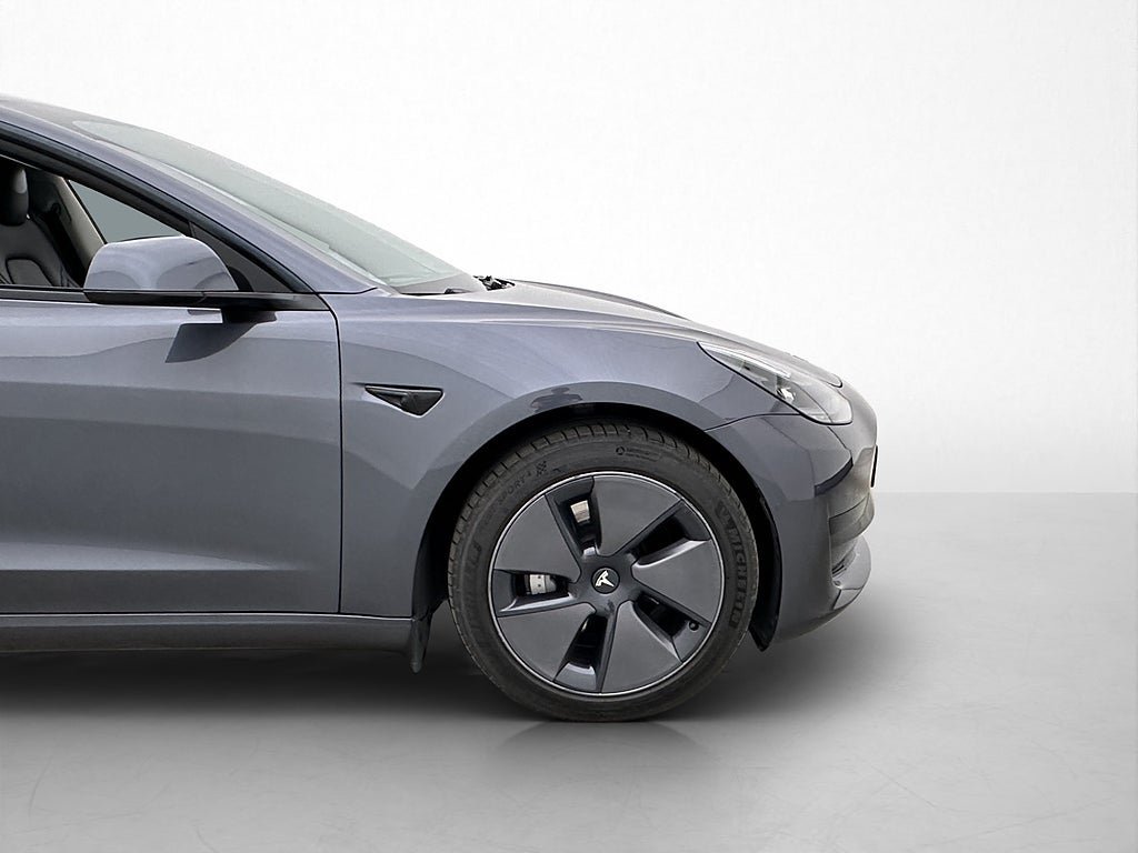 Vehicle Image 35