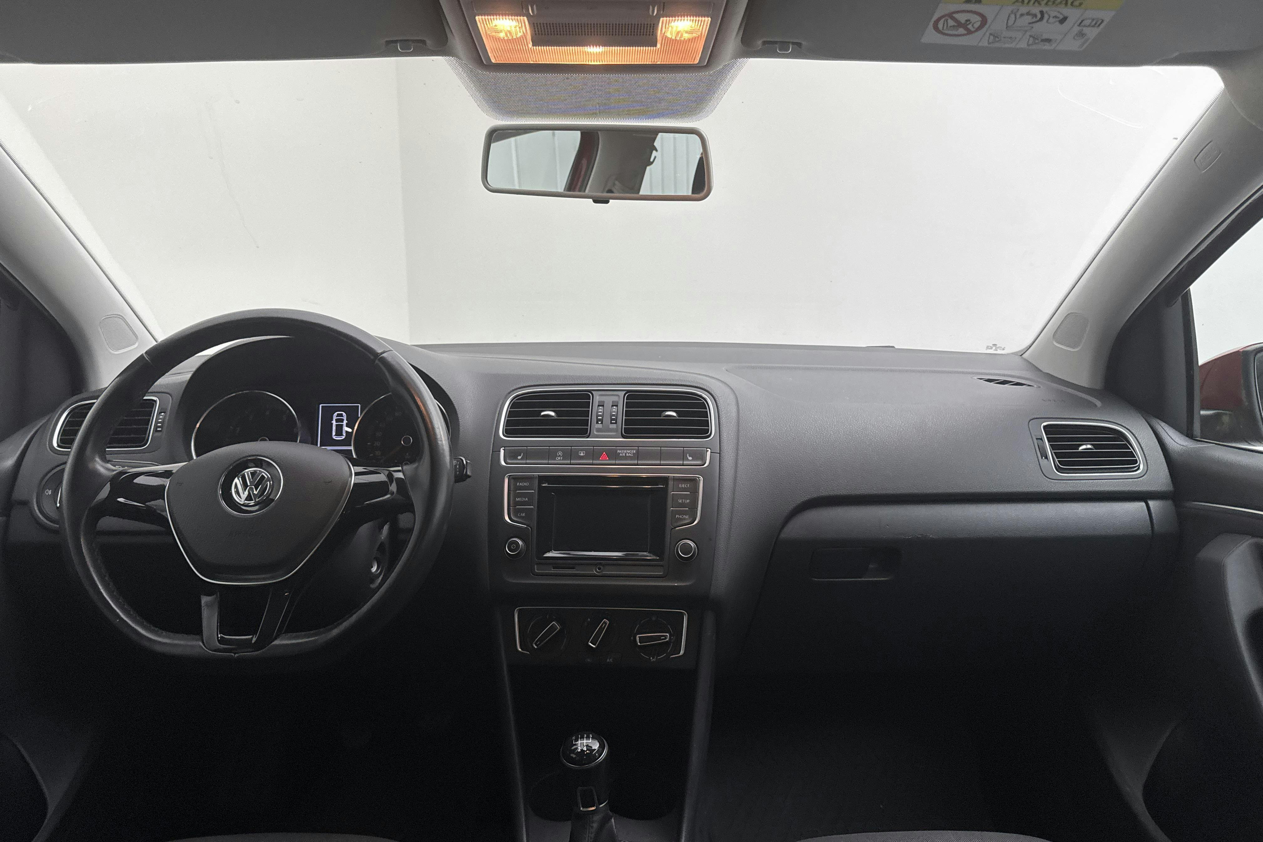 Vehicle Image 6
