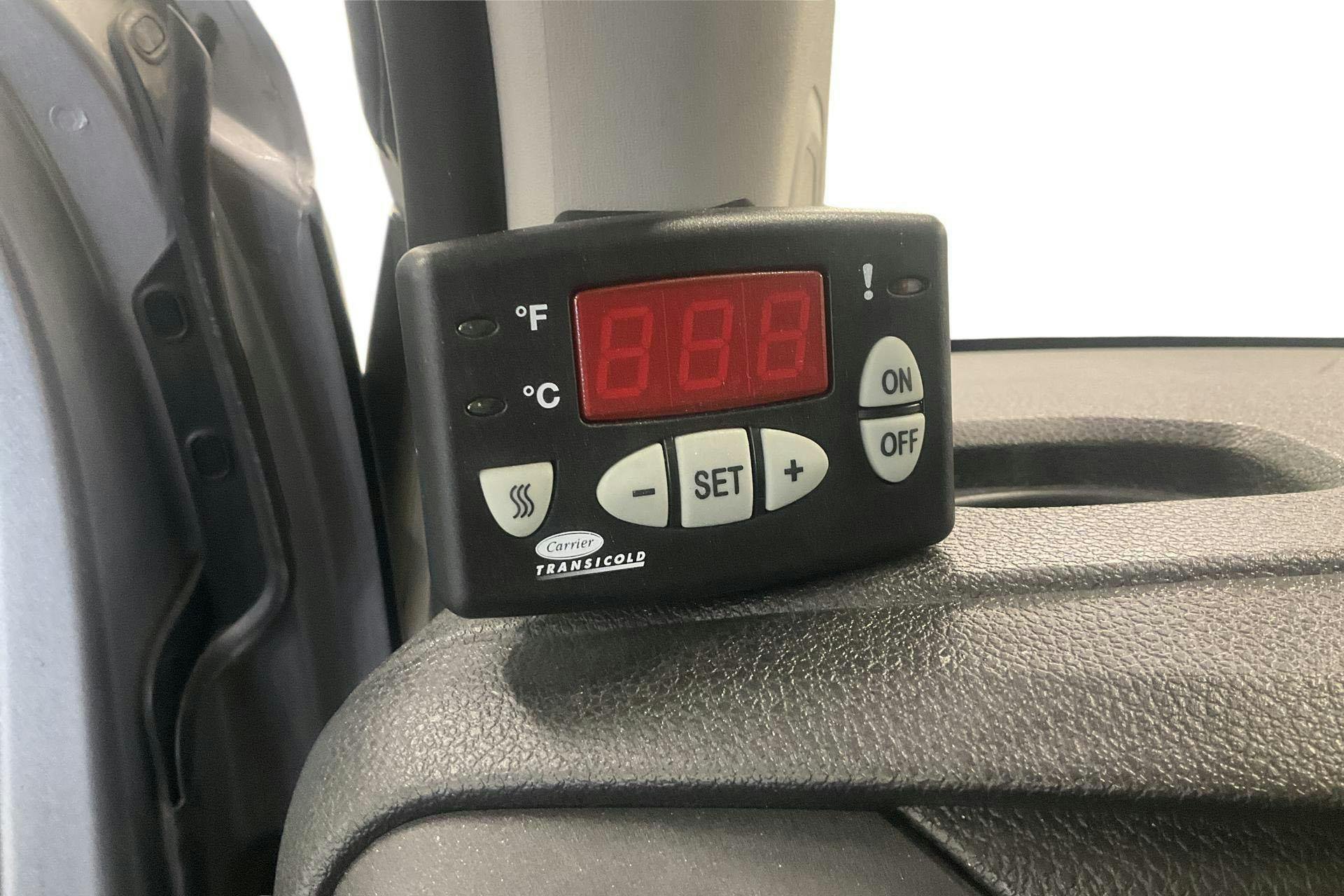Vehicle Image 24