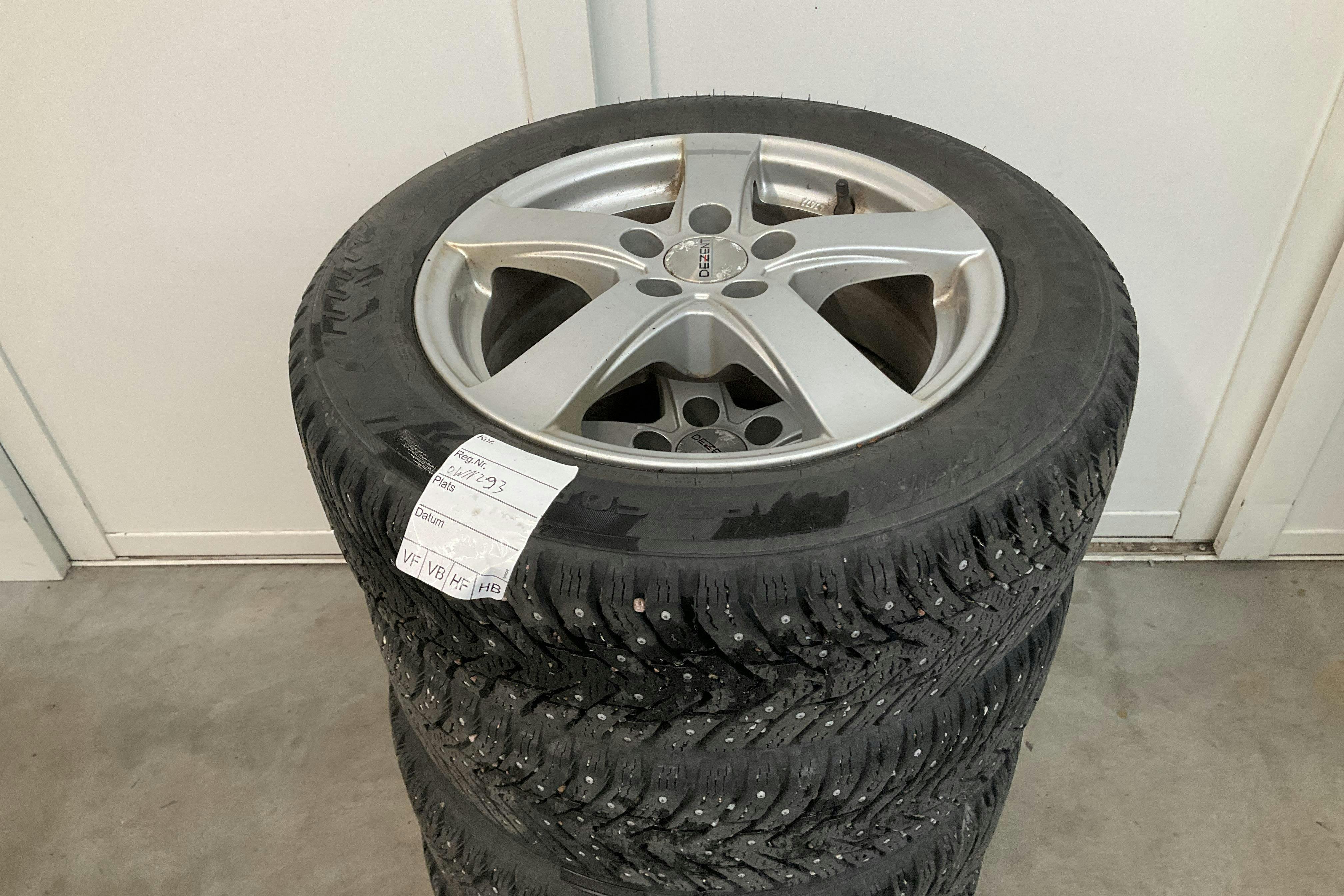 Vehicle Image 11