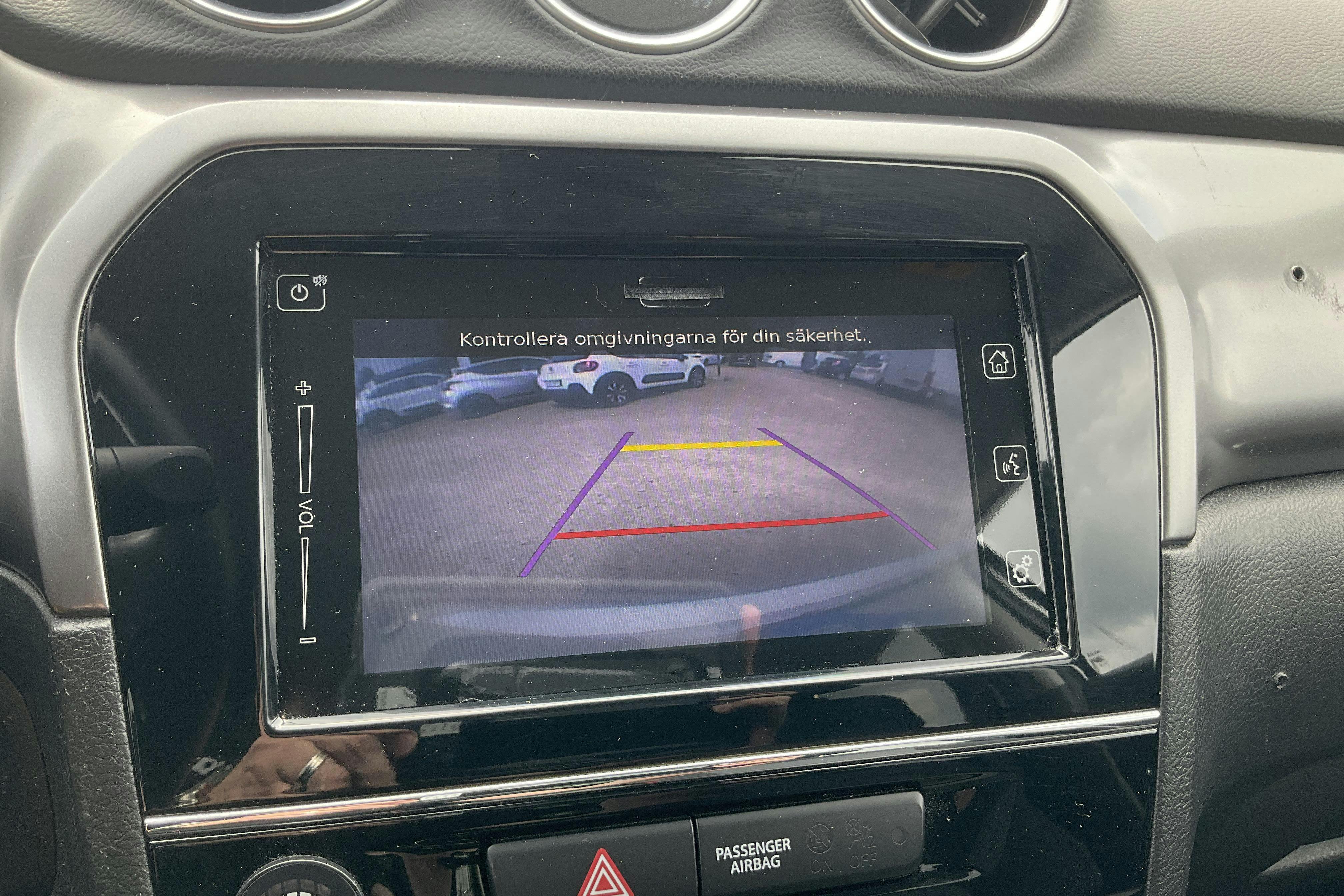 Vehicle Image 11