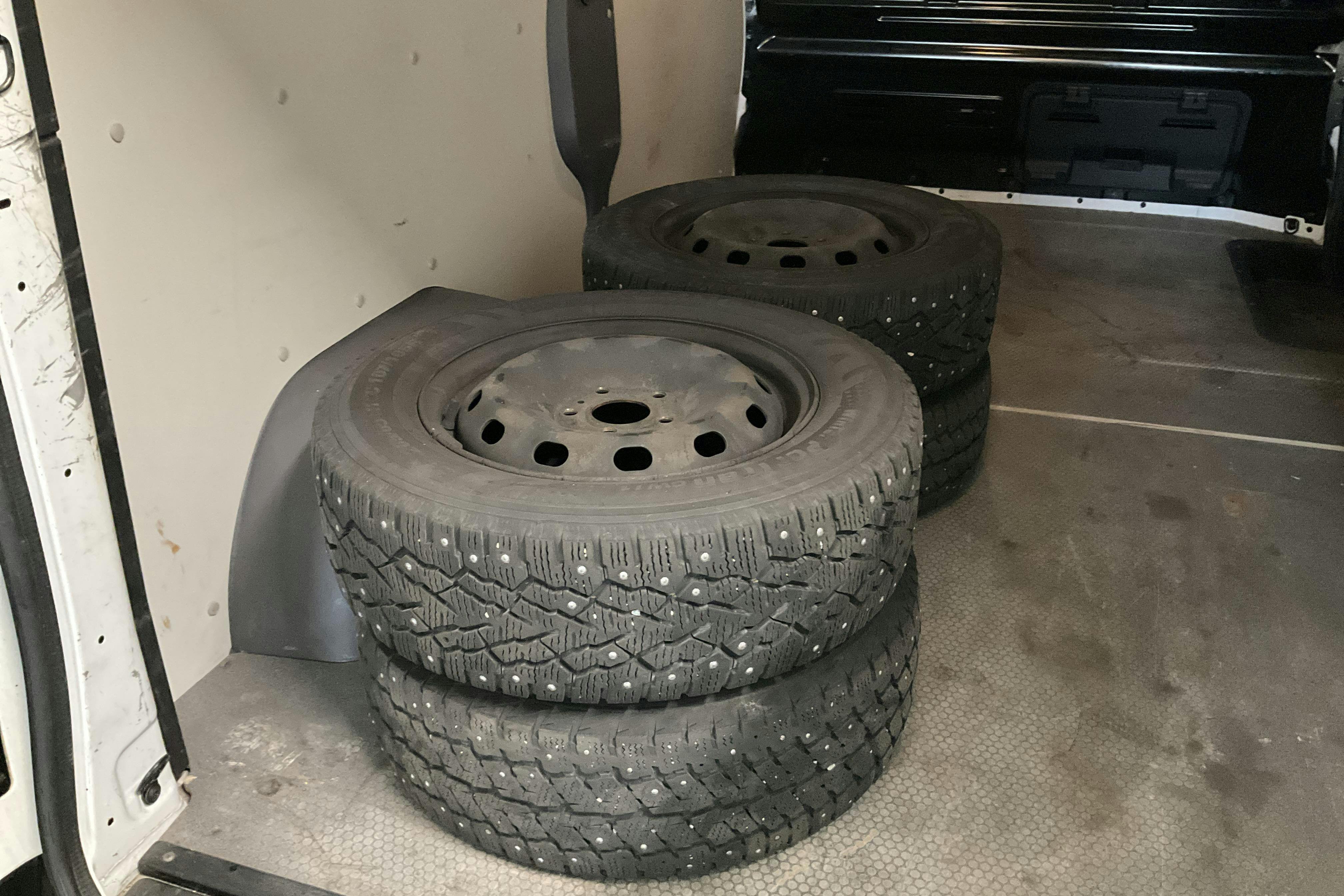 Vehicle Image 13