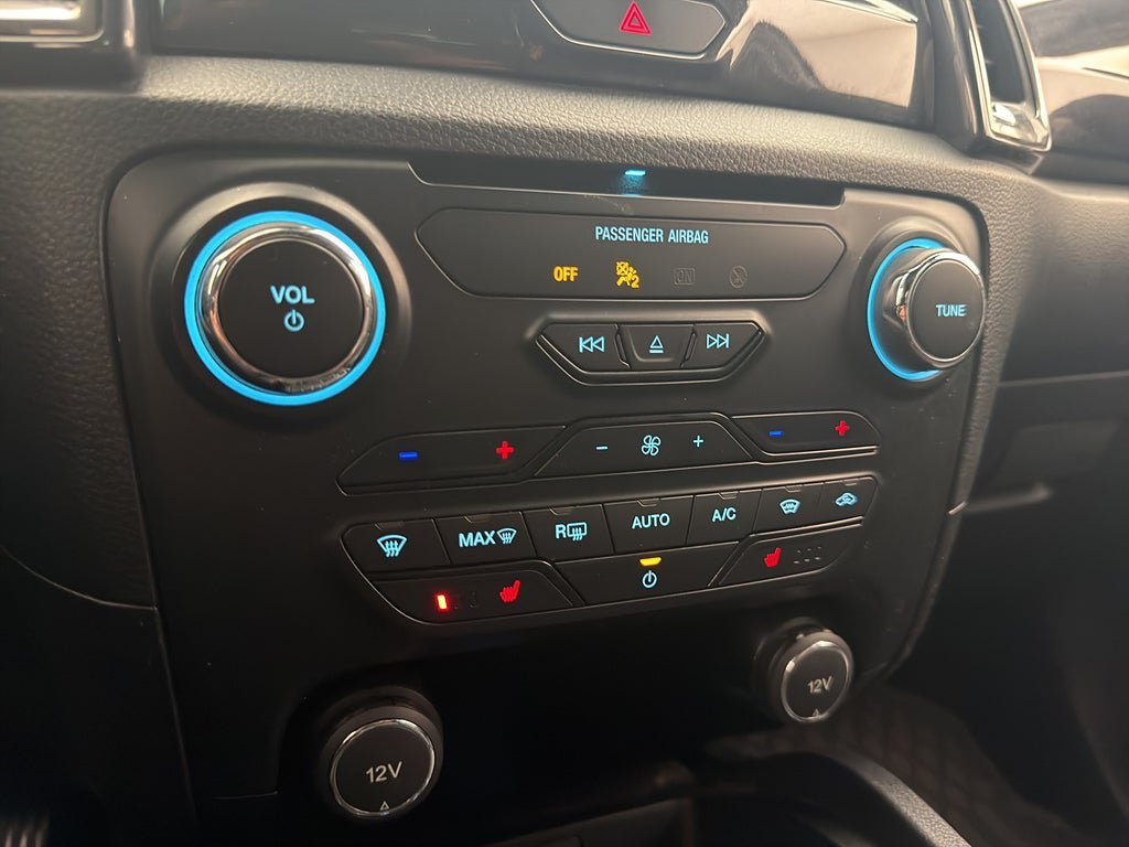 Vehicle Image 26