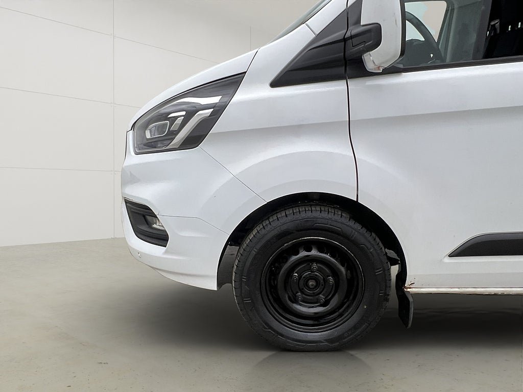 Vehicle Image 28